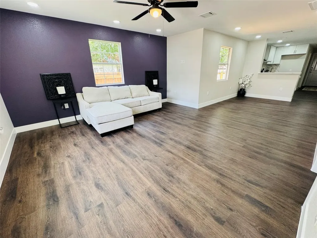 617 Persimmon Street Lockhart TX 78644