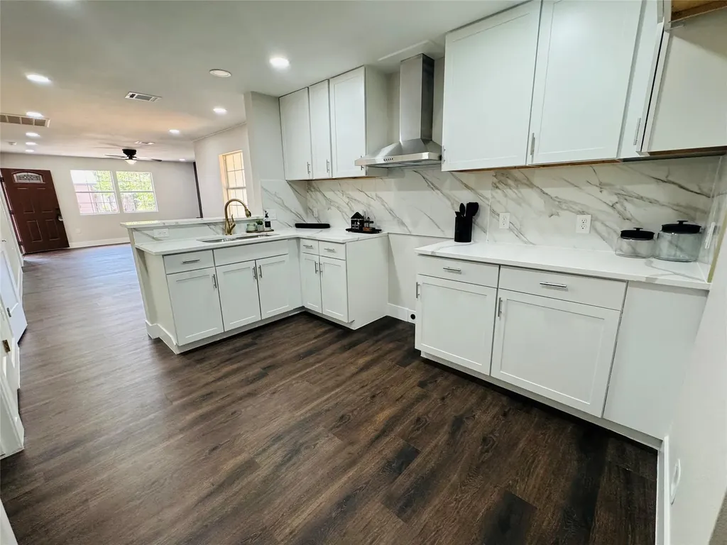617 Persimmon Street Lockhart TX 78644