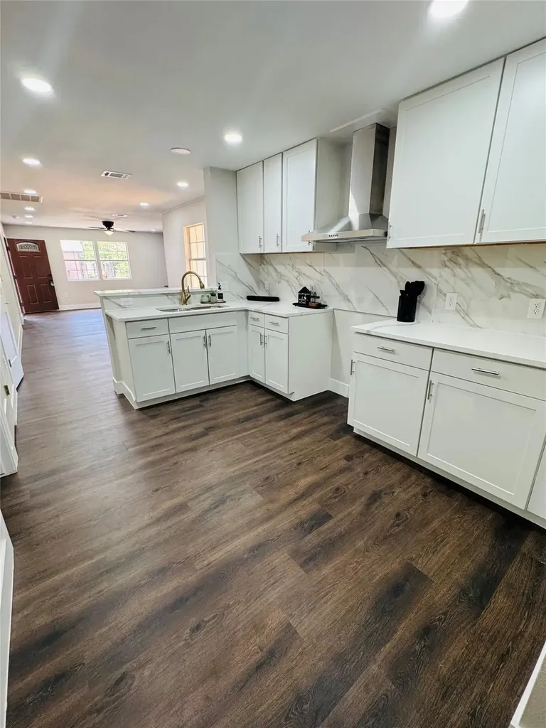 617 Persimmon Street Lockhart TX 78644