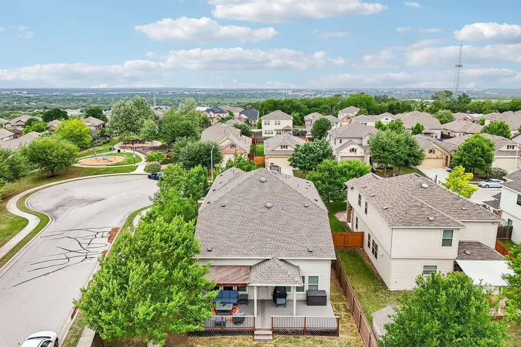 10033 Gertrudis Loop Austin TX 78747