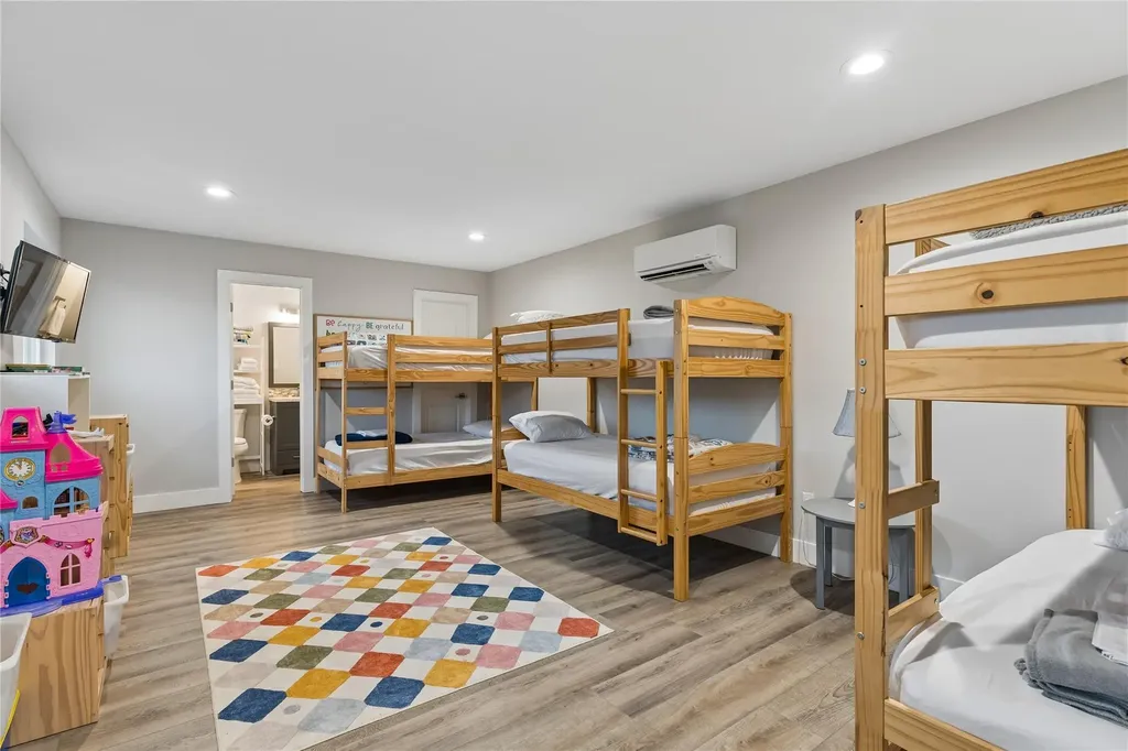 16323 Lake Loop Austin TX 78734