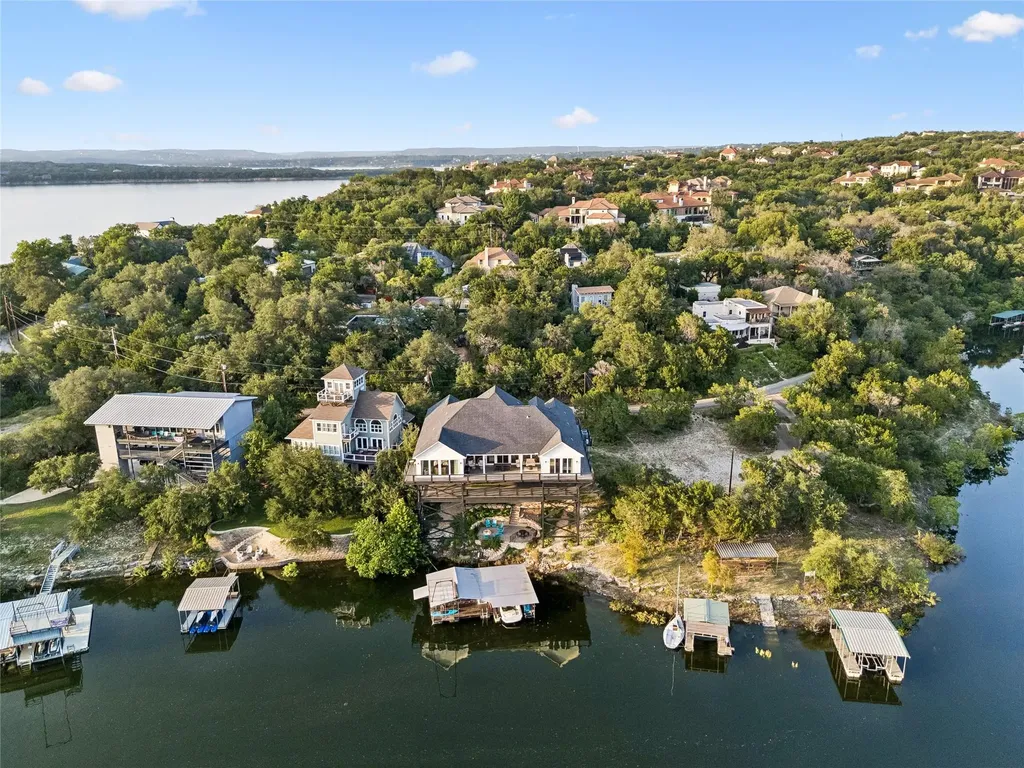 16323 Lake Loop Austin TX 78734