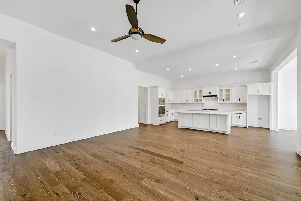 2124 Bel Paese Bend Leander TX 78641