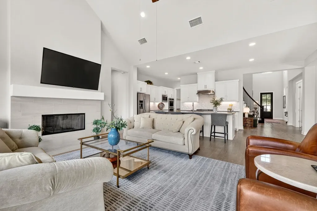 2407 Skywalk Lane Spicewood TX 78669