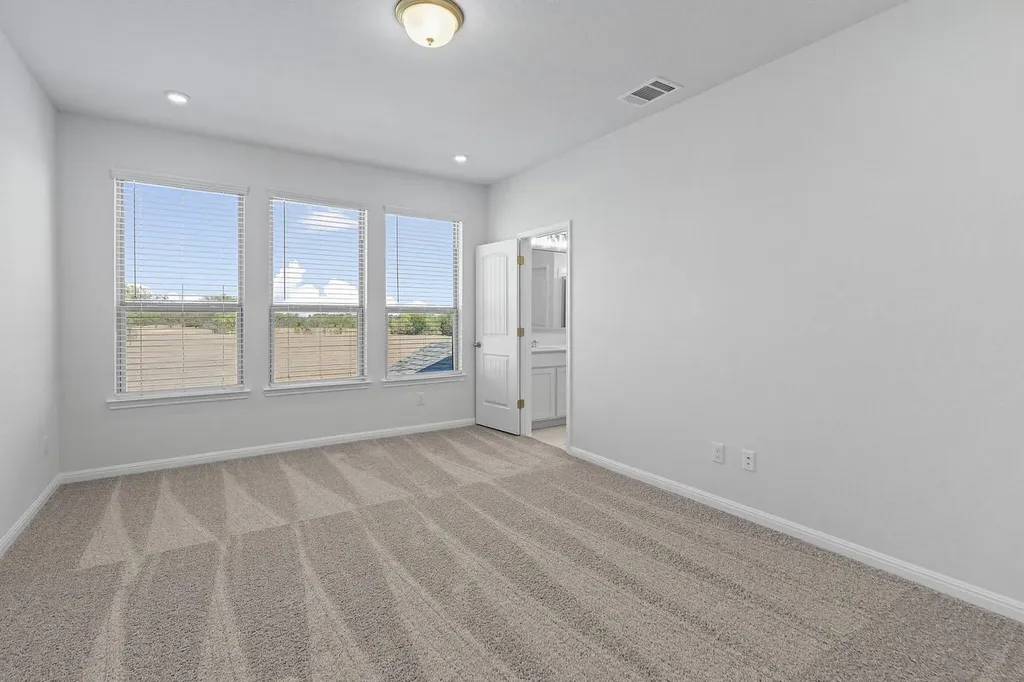 2208B Cornfield Drive Pflugerville TX 78660