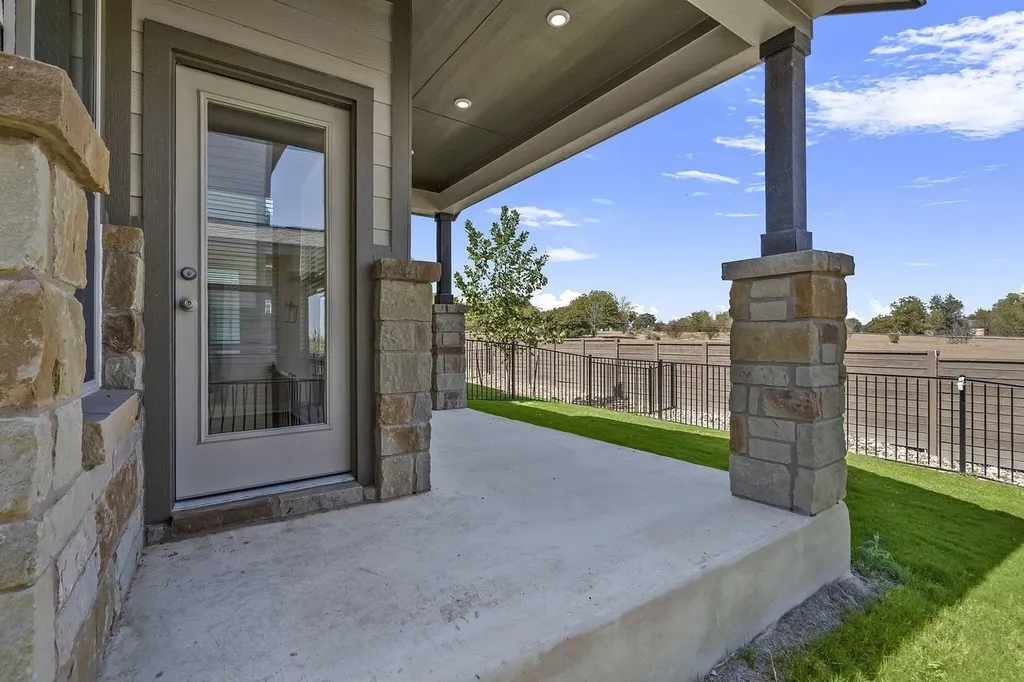 2208B Cornfield Drive Pflugerville TX 78660