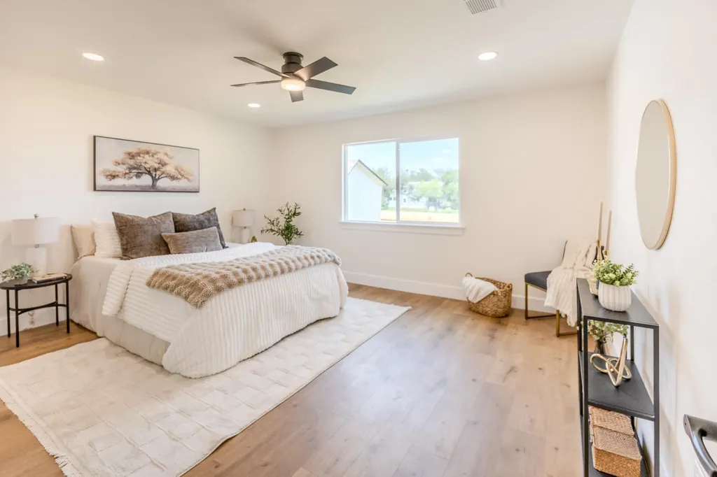 9911 Woodshire Drive Austin TX 78748
