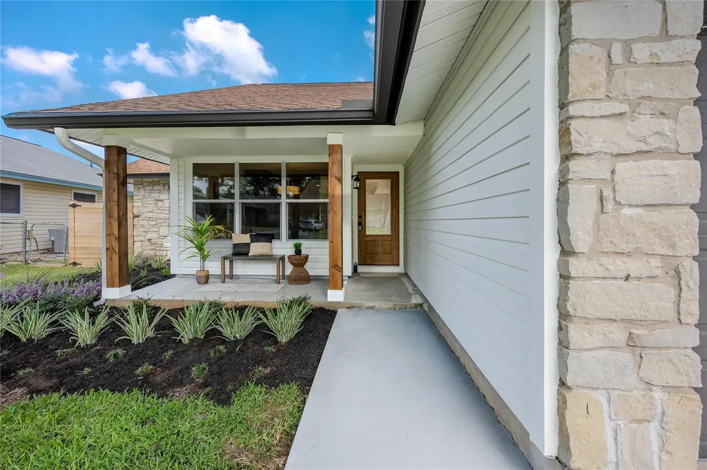9911 Woodshire Drive Austin TX 78748