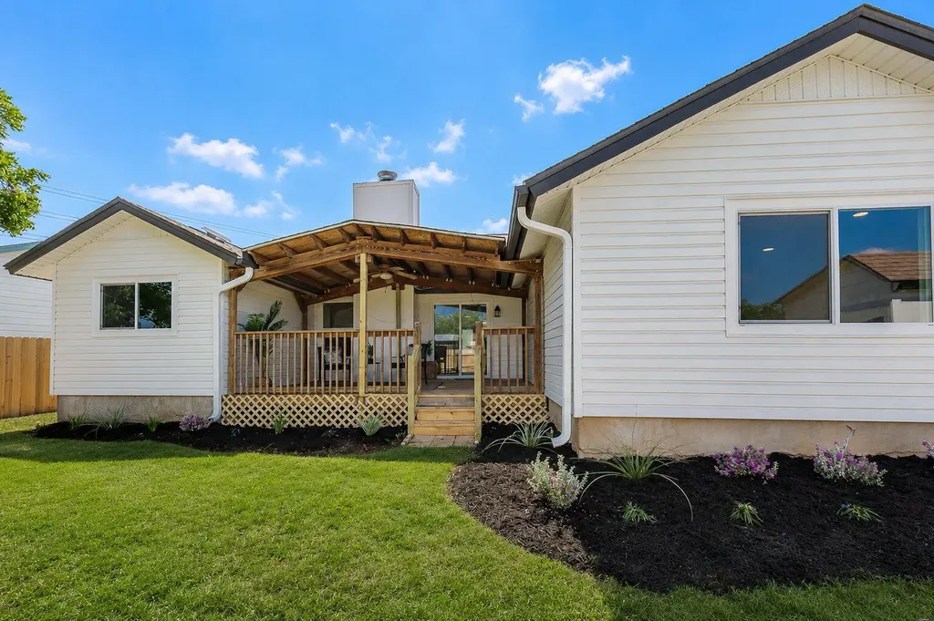 9911 Woodshire Drive Austin TX 78748