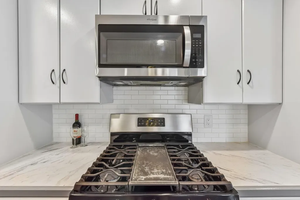 1204 Glen Cove Round Rock TX 78681