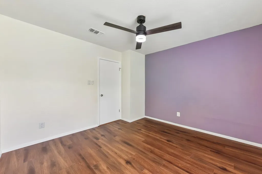 1204 Glen Cove Round Rock TX 78681