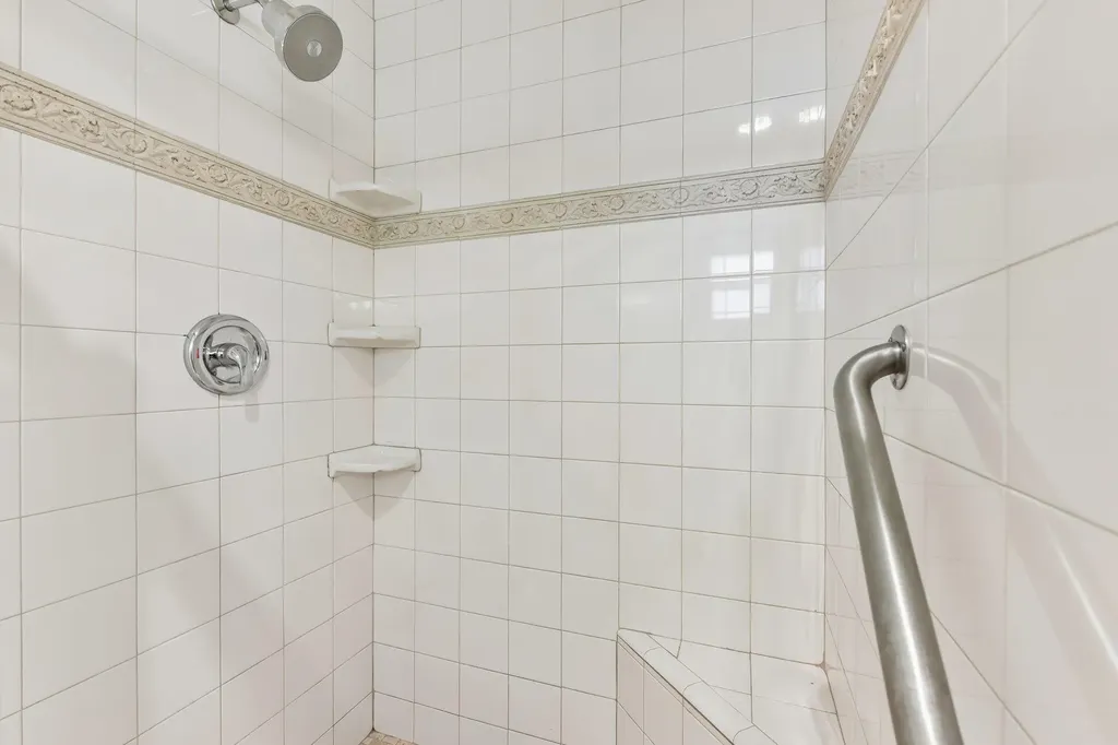 1204 Glen Cove Round Rock TX 78681
