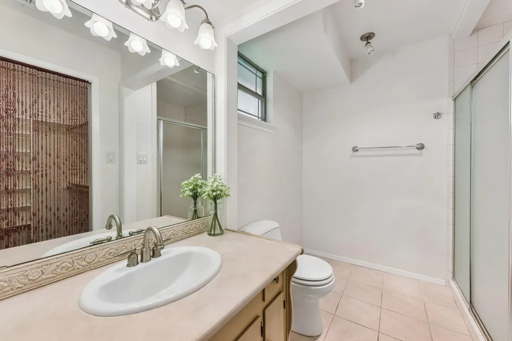 1204 Glen Cove Round Rock TX 78681