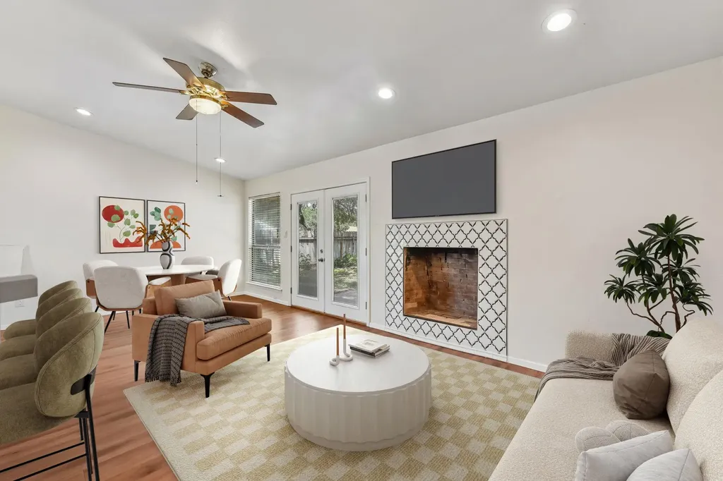 1204 Glen Cove Round Rock TX 78681