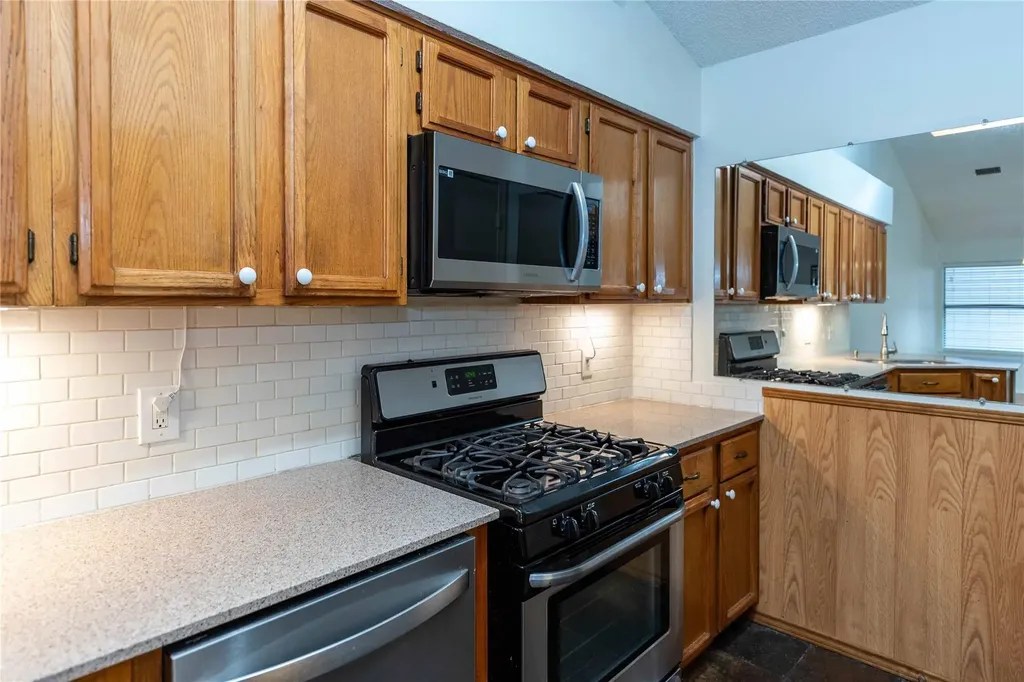 10716 N Platt River Drive Austin TX 78748