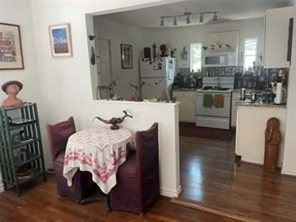1119 Mark Street Austin TX 78721