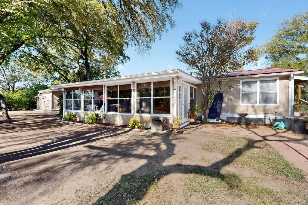 15711 La Hacienda Drive Austin TX 78734