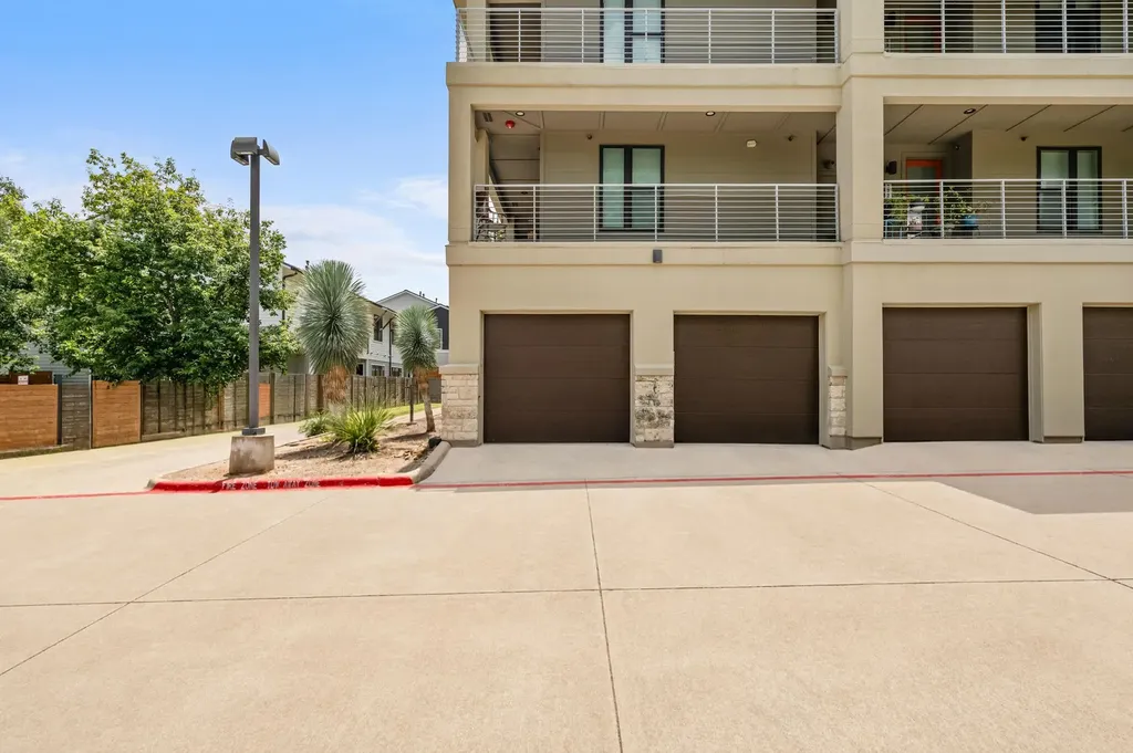 2721 Dulce Lane Austin TX 78704