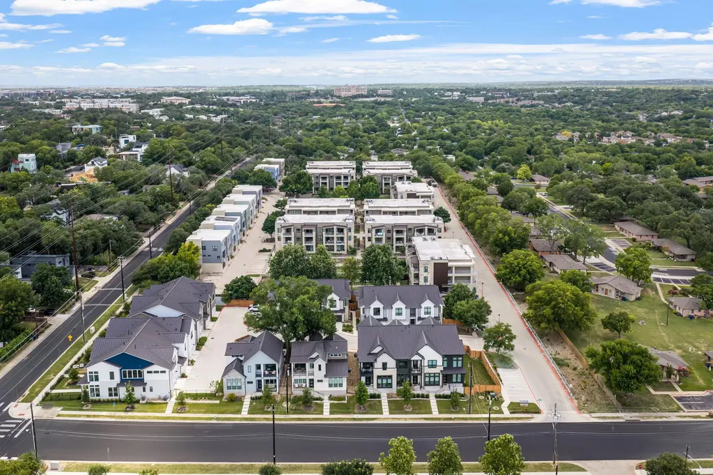2721 Dulce Lane Austin TX 78704