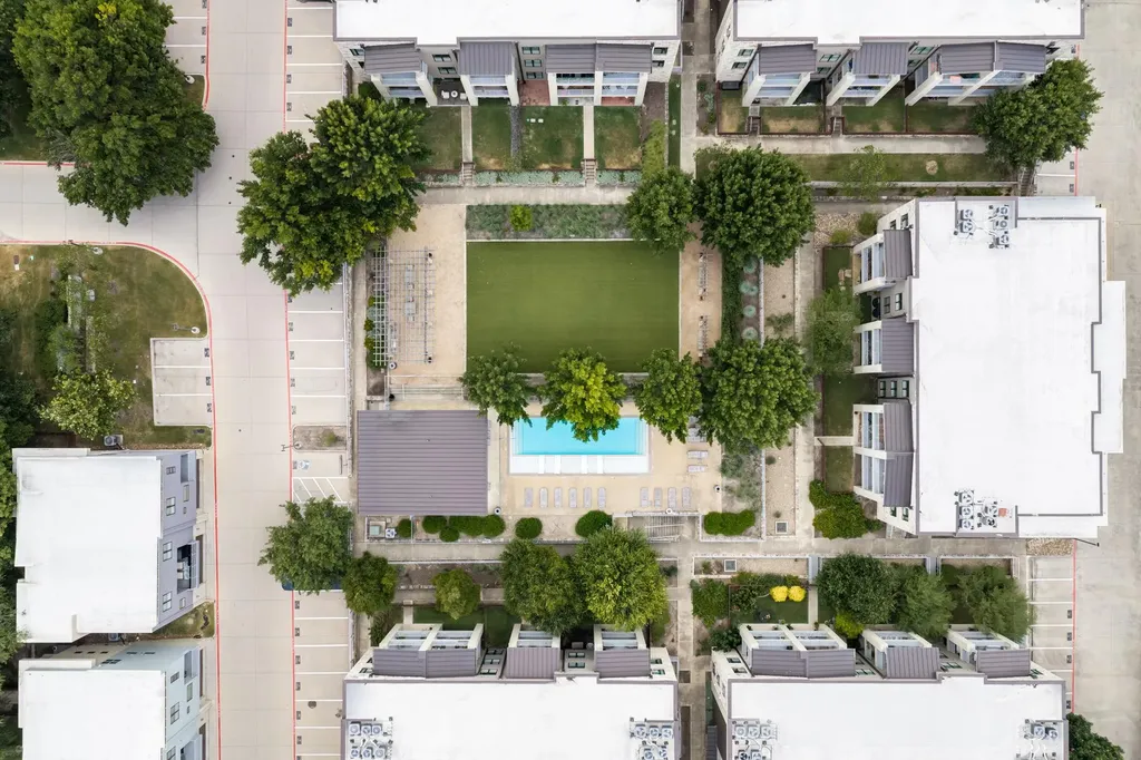 2721 Dulce Lane Austin TX 78704