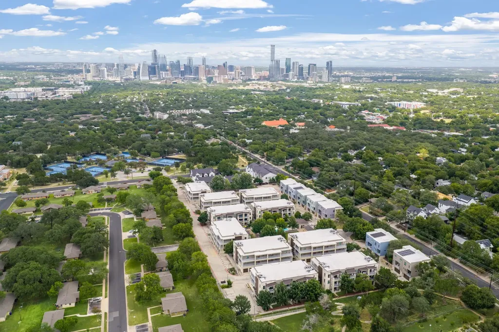 2721 Dulce Lane Austin TX 78704