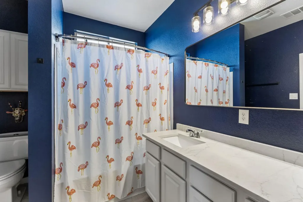 8702 Meridian Oak Lane Austin TX 78744