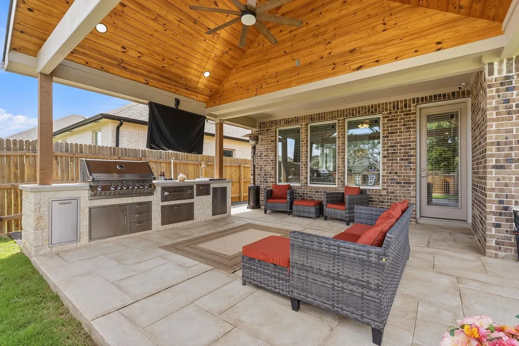 2105 Wildhorse Street Leander TX 78641