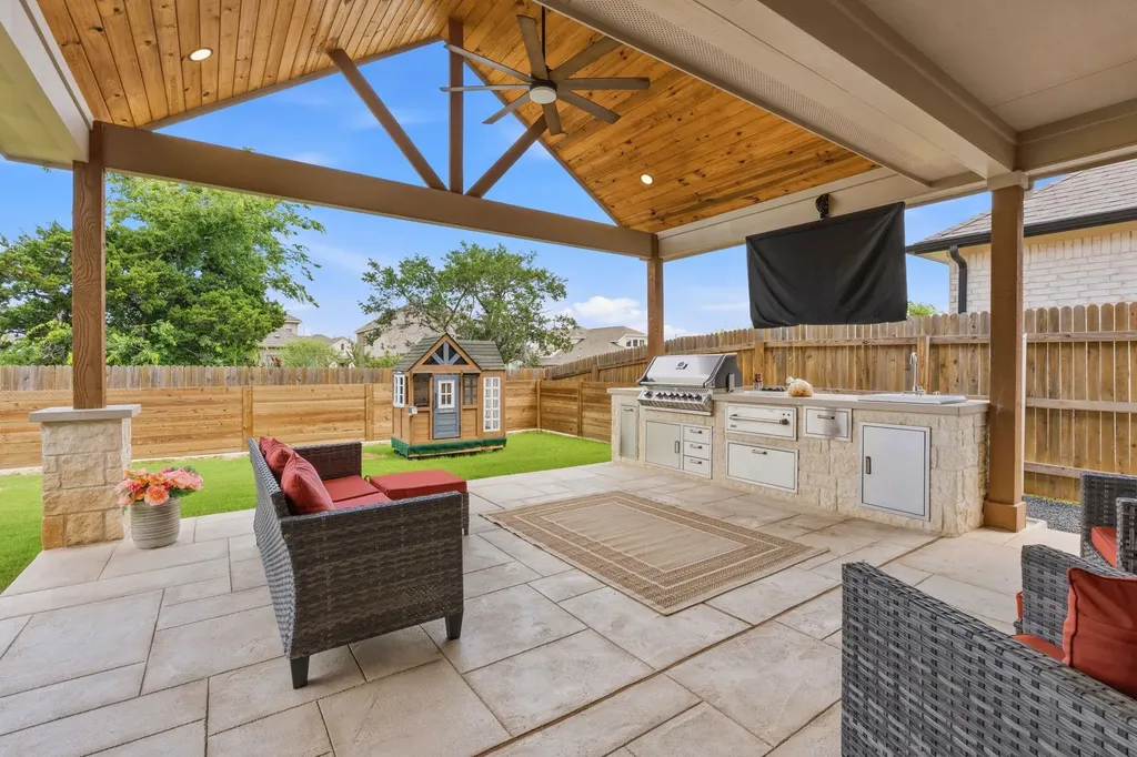 2105 Wildhorse Street Leander TX 78641