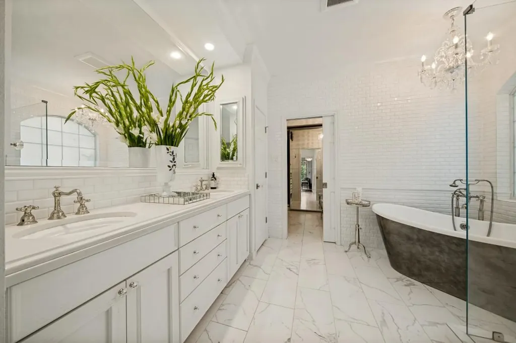 10024 Circleview Drive Austin TX 78733