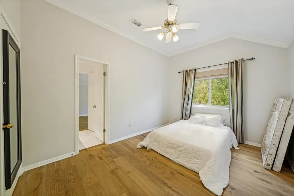10024 Circleview Drive Austin TX 78733