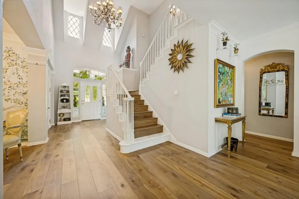 10024 Circleview Drive Austin TX 78733