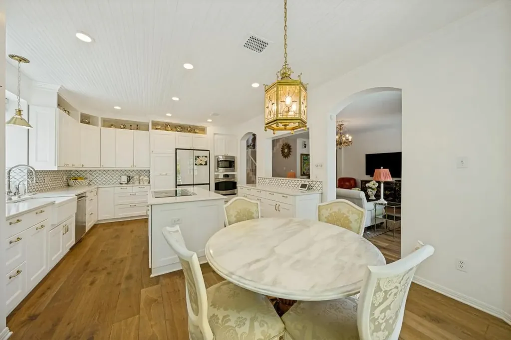 10024 Circleview Drive Austin TX 78733