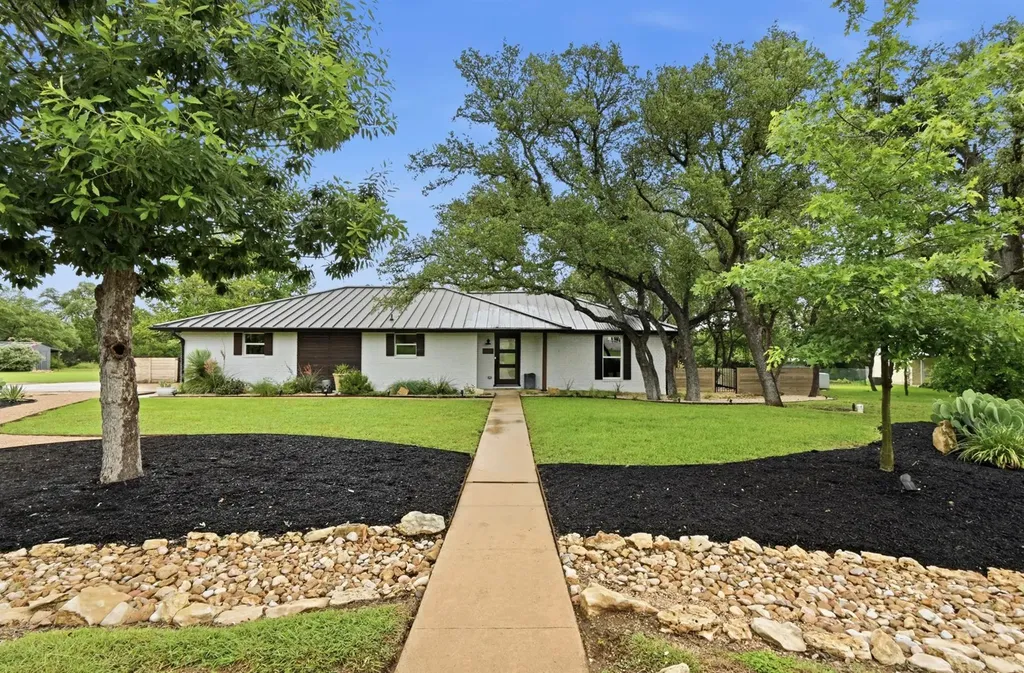 9105 Elm Creek Cove Austin TX 78736