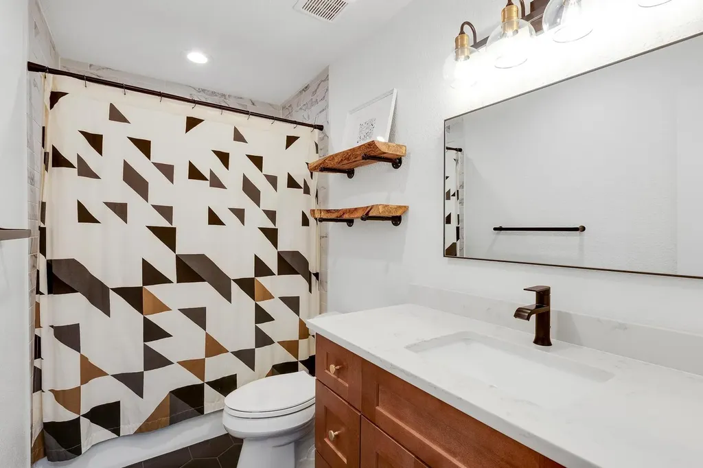 9105 Elm Creek Cove Austin TX 78736