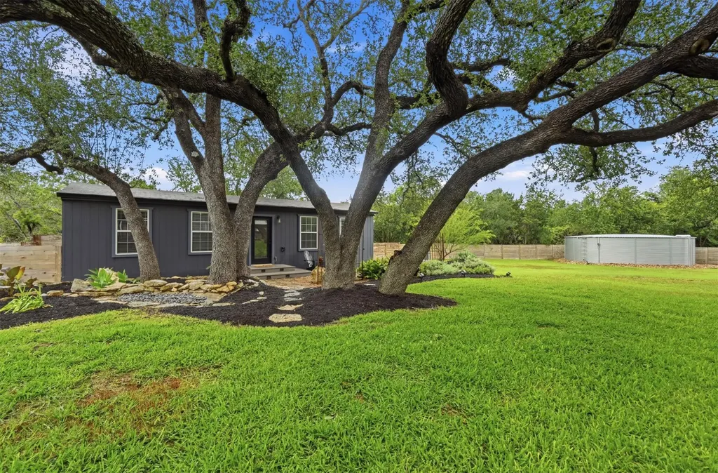 9105 Elm Creek Cove Austin TX 78736