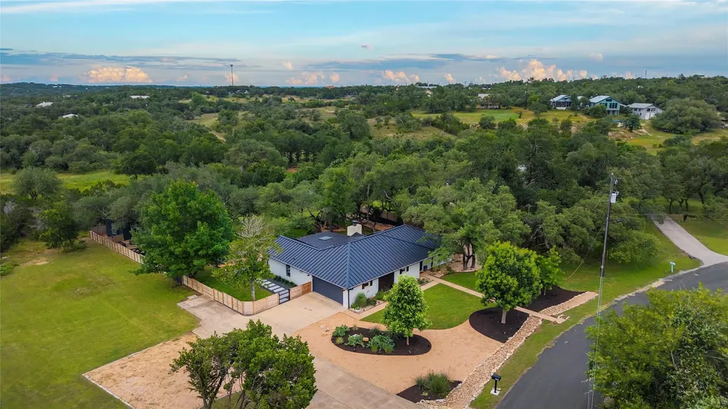 9105 Elm Creek Cove Austin TX 78736