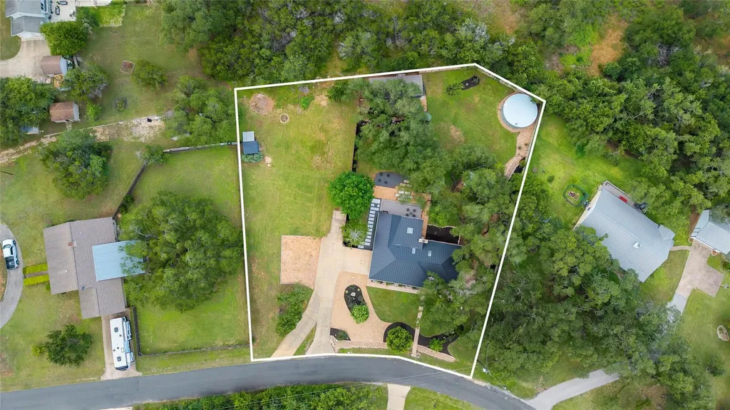 9105 Elm Creek Cove Austin TX 78736
