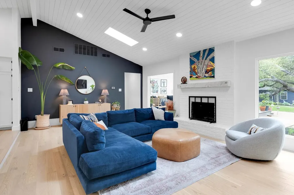 9105 Elm Creek Cove Austin TX 78736