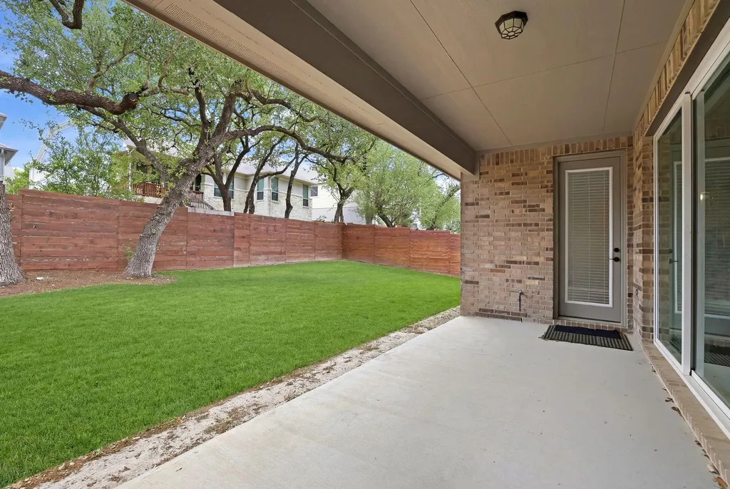 7609 Paruline Drive Austin TX 78738