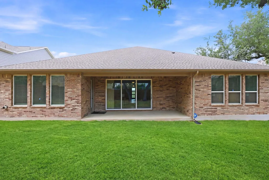 7609 Paruline Drive Austin TX 78738