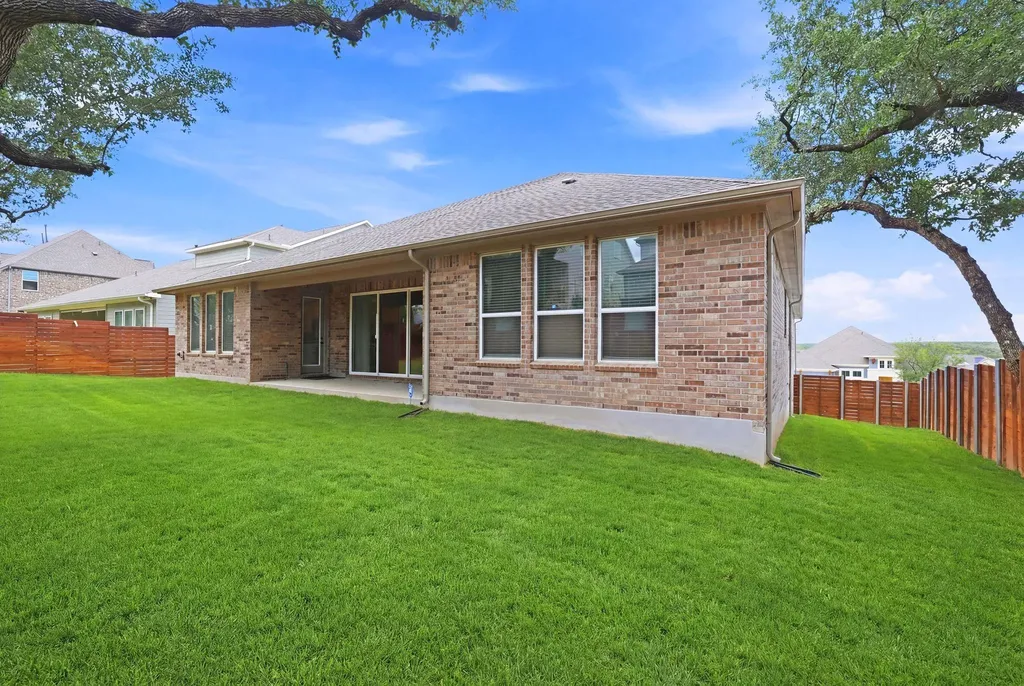 7609 Paruline Drive Austin TX 78738