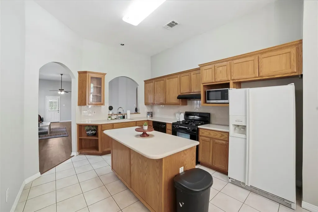 409 E Austin Avenue Round Rock TX 78664