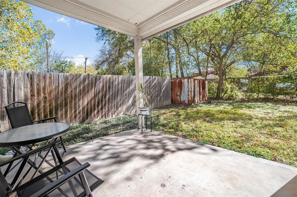 409 E Austin Avenue Round Rock TX 78664
