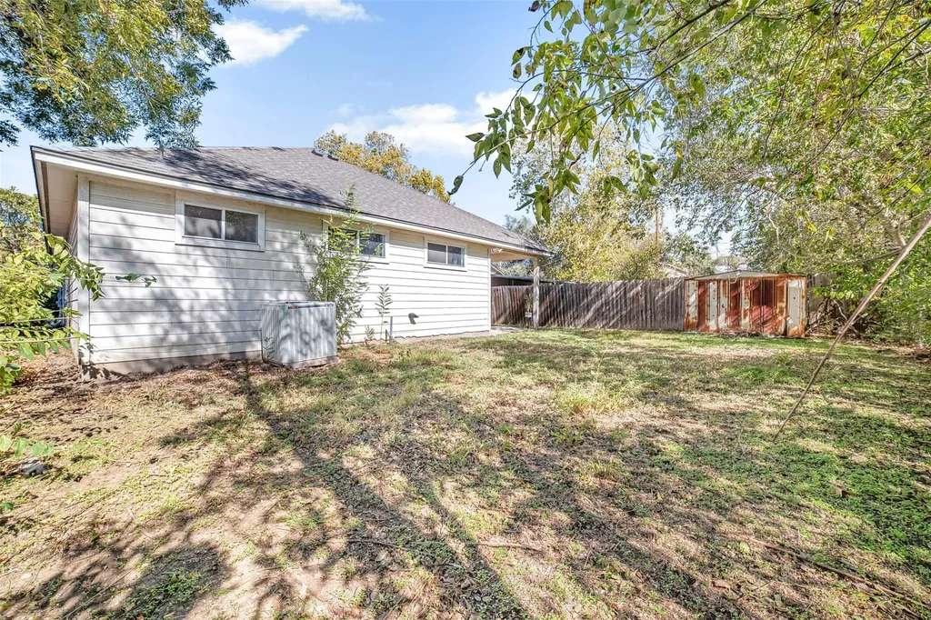 409 E Austin Avenue Round Rock TX 78664