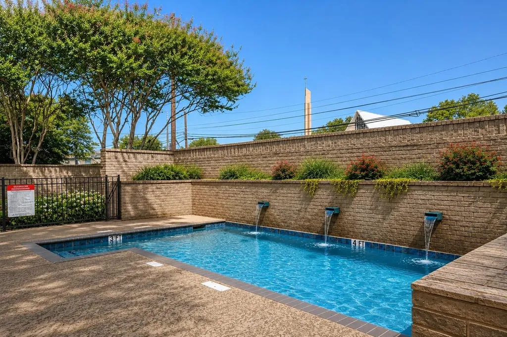 611 E 45th Street Austin TX 78751