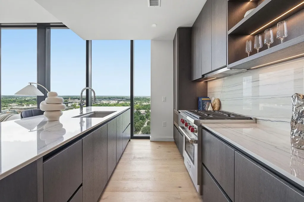 610 Davis Street Austin TX 78701