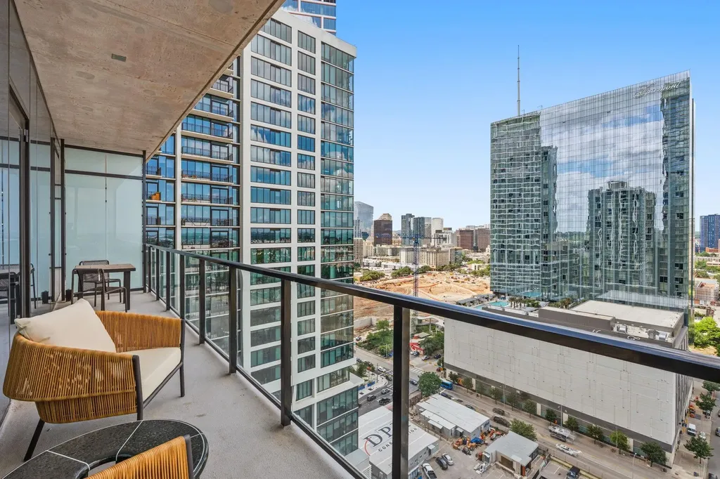 610 Davis Street Austin TX 78701