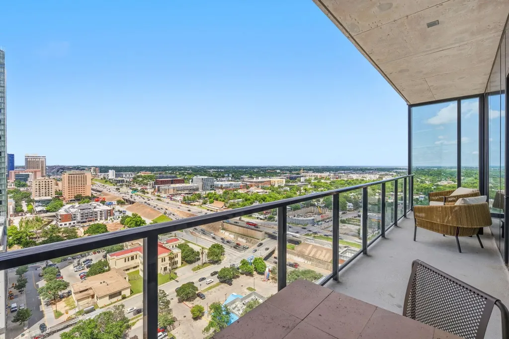 610 Davis Street Austin TX 78701