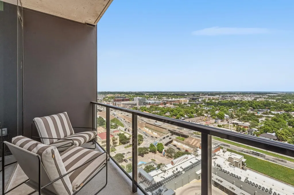 610 Davis Street Austin TX 78701