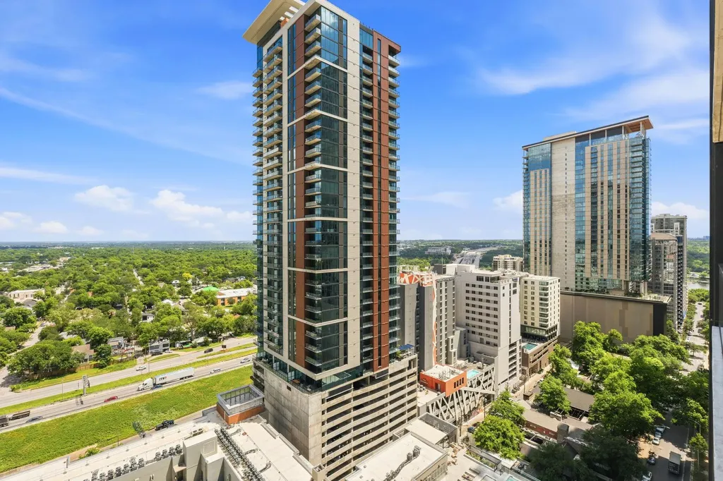 610 Davis Street Austin TX 78701